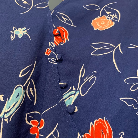 MODCLOTH V-Neck Floral Toe Waist Blouse - Picture 3 of 6